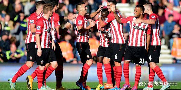 雷速直播-南安普顿主场不敌水晶宫，遭遇两连败-第1张图片-雷速官网