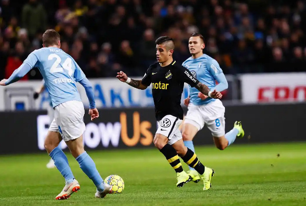 雷速官网下载-瑞典战胜对手晋级半决赛,实力备受关注-第2张图片-雷速官网 雷速官网下载-瑞典战胜对手晋级半决赛,实力备受关注-第2张图片-雷速官网