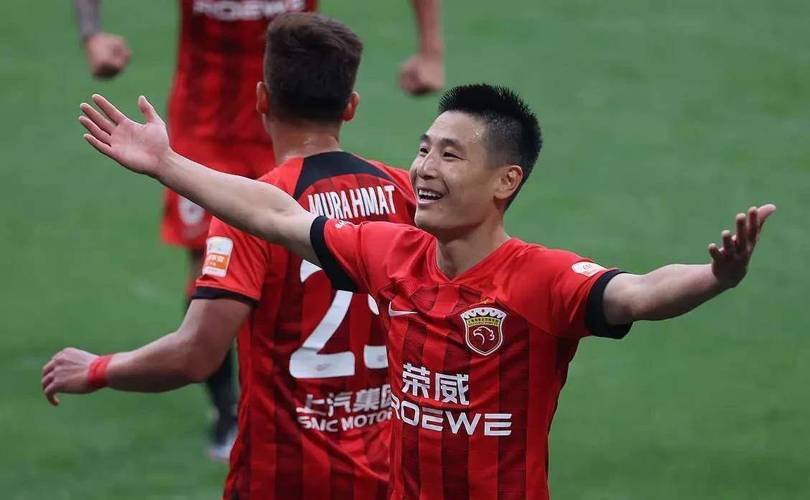 雷速-关注足球锦标赛战况改写为瞩目锦标赛！中超豪强冲击冠军正酣-第2张图片-雷速官网