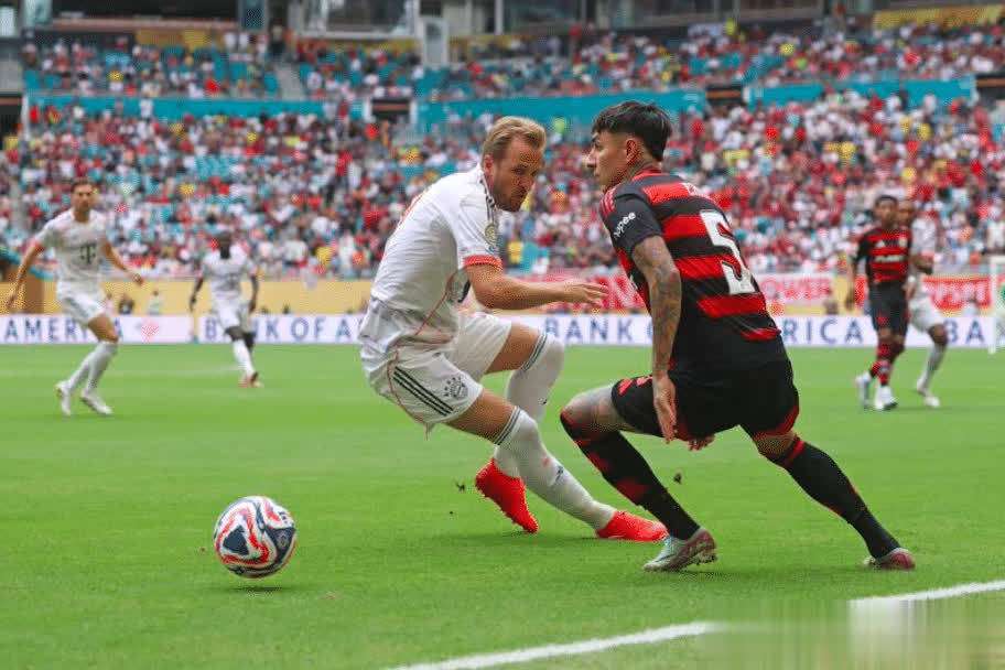 雷速官网下载-欧预赛比赛重要对决，球队全力备战争夺晋级-第2张图片-雷速官网