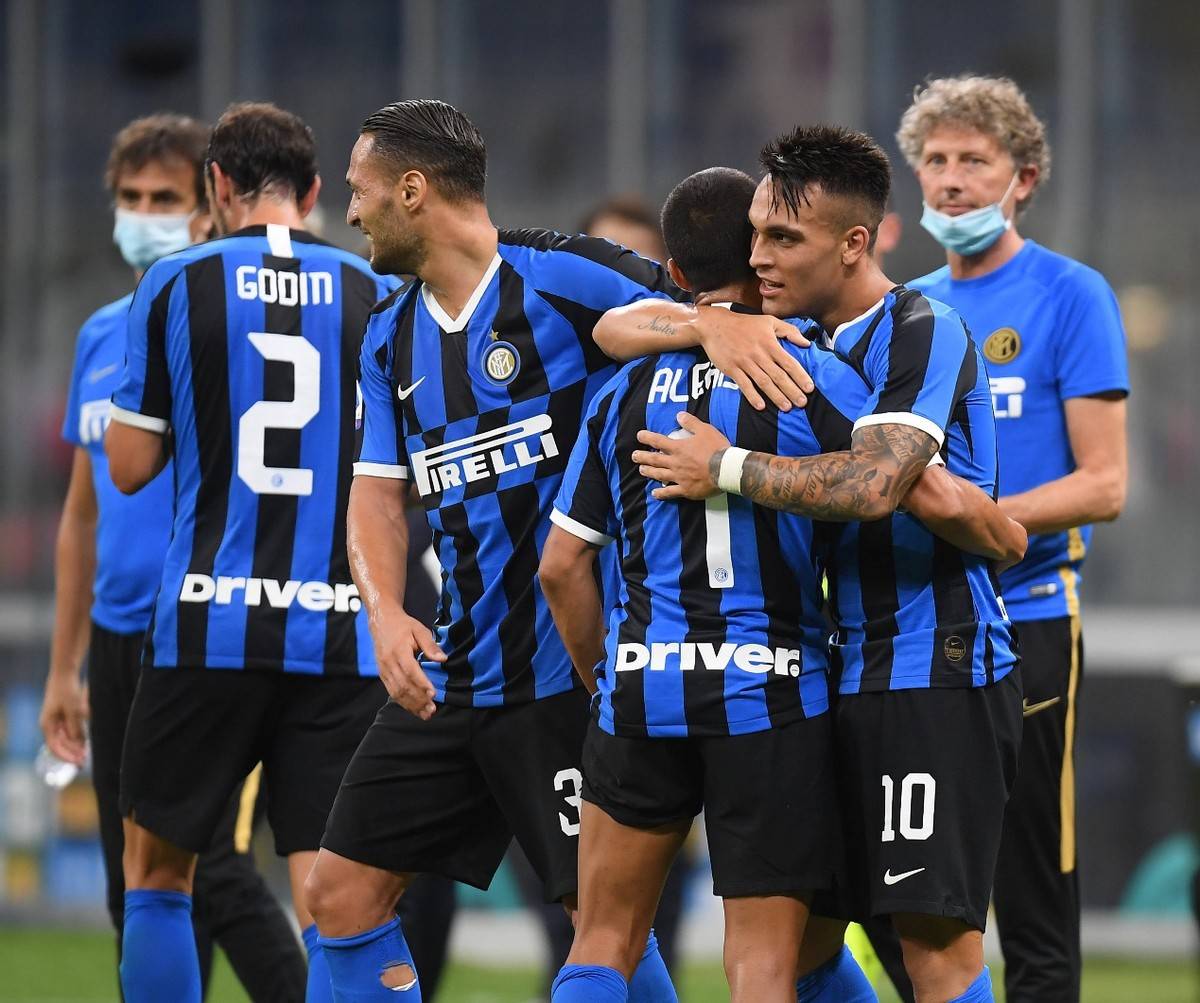 雷速官网下载-梅西独中两元，巴萨晋级欧冠半决赛-第1张图片-雷速官网