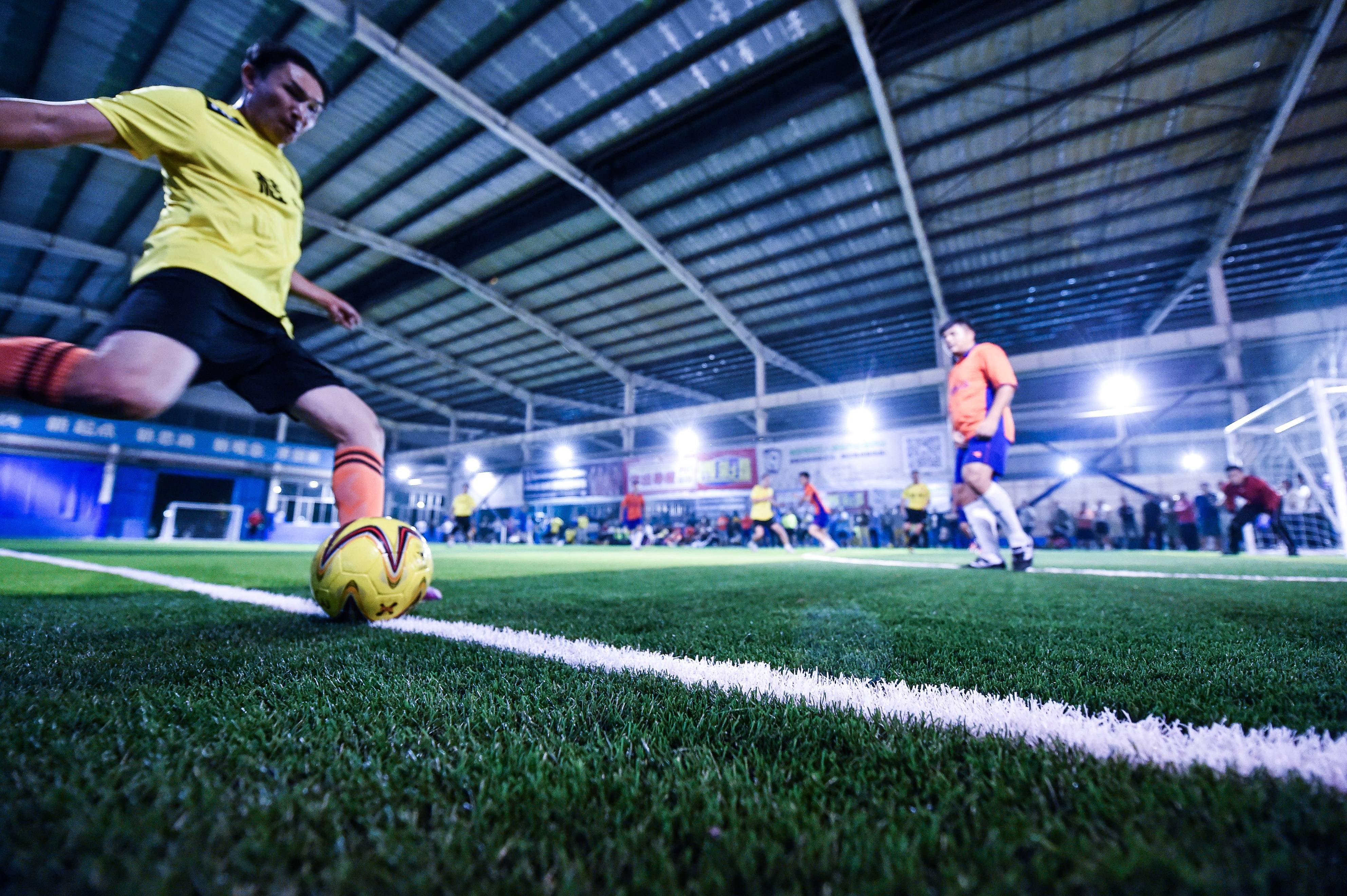 雷速官网下载-热门足球赛事引人瞩目,球员技艺娴熟-第2张图片-雷速官网 雷速官网下载-热门足球赛事引人瞩目,球员技艺娴熟-第2张图片-雷速官网