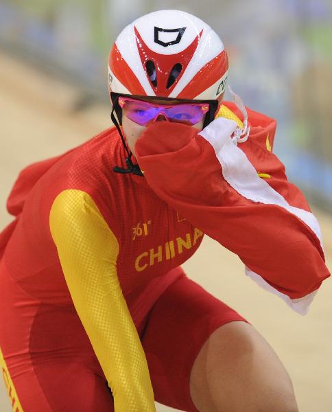 雷速直播-委内瑞拉选手夺得自行车场地赛女子个人追逐赛金牌-第2张图片-雷速官网