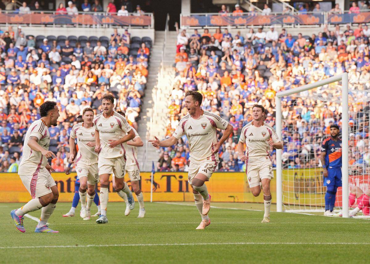 雷速直播-突尼斯队夺得非洲锦标赛冠军,士气高涨-第1张图片-雷速官网 雷速直播-突尼斯队夺得非洲锦标赛冠军,士气高涨-第1张图片-雷速官网