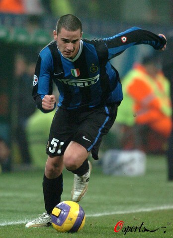 雷速-尤文图斯球员博努奇接受训练-第1张图片-雷速官网