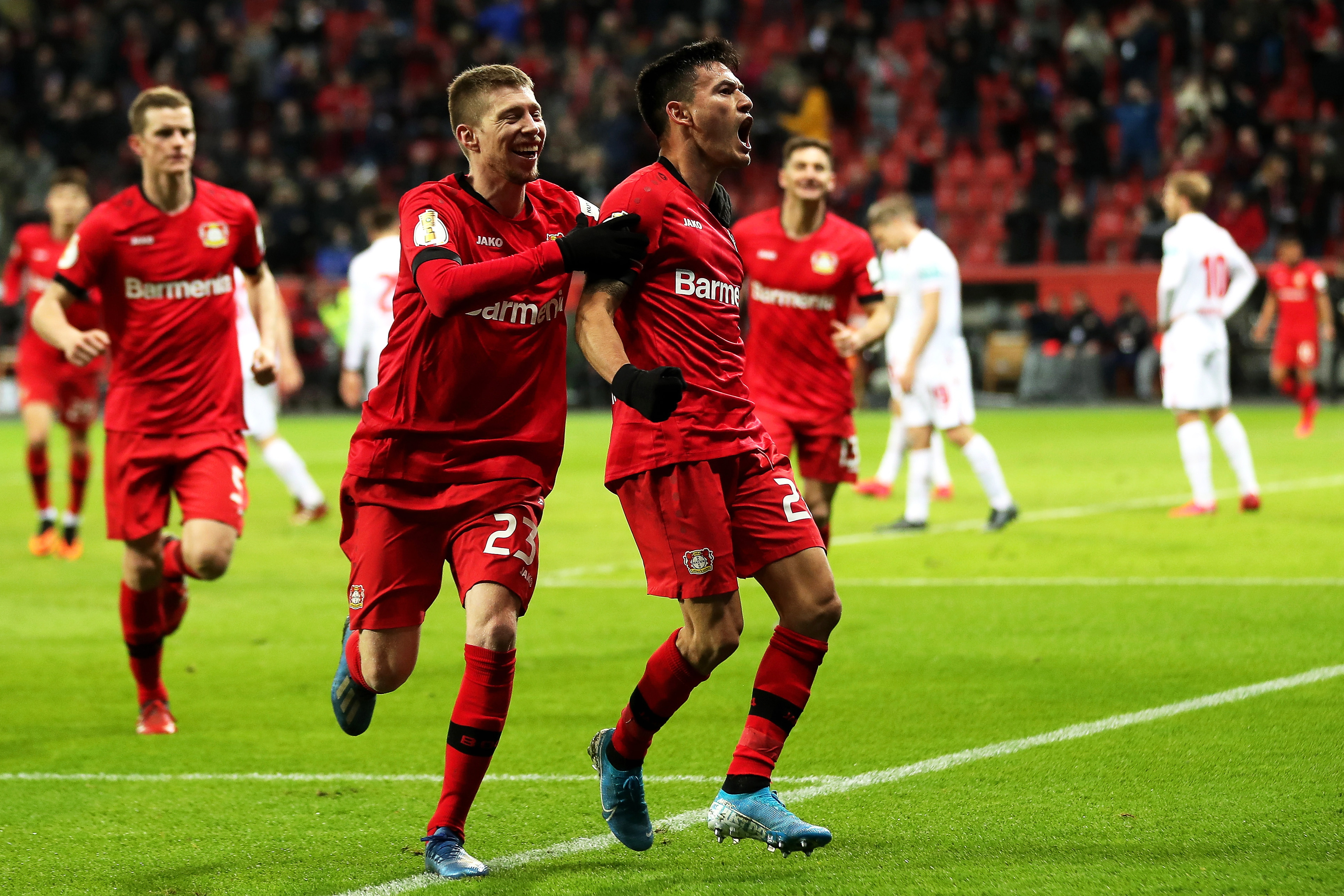 雷速官网-斯图加特攻势强烈，迅速取得领先-第1张图片-雷速官网