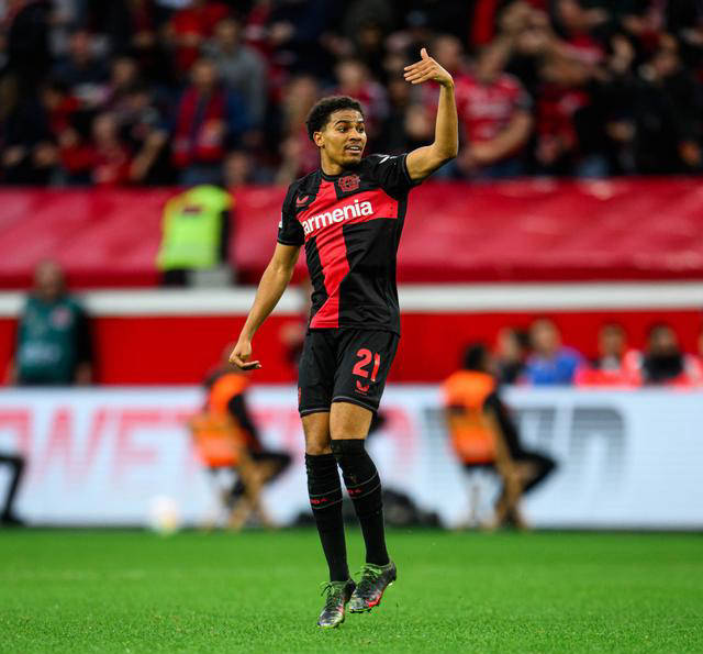 雷速官网-斯图加特攻势强烈，迅速取得领先-第2张图片-雷速官网