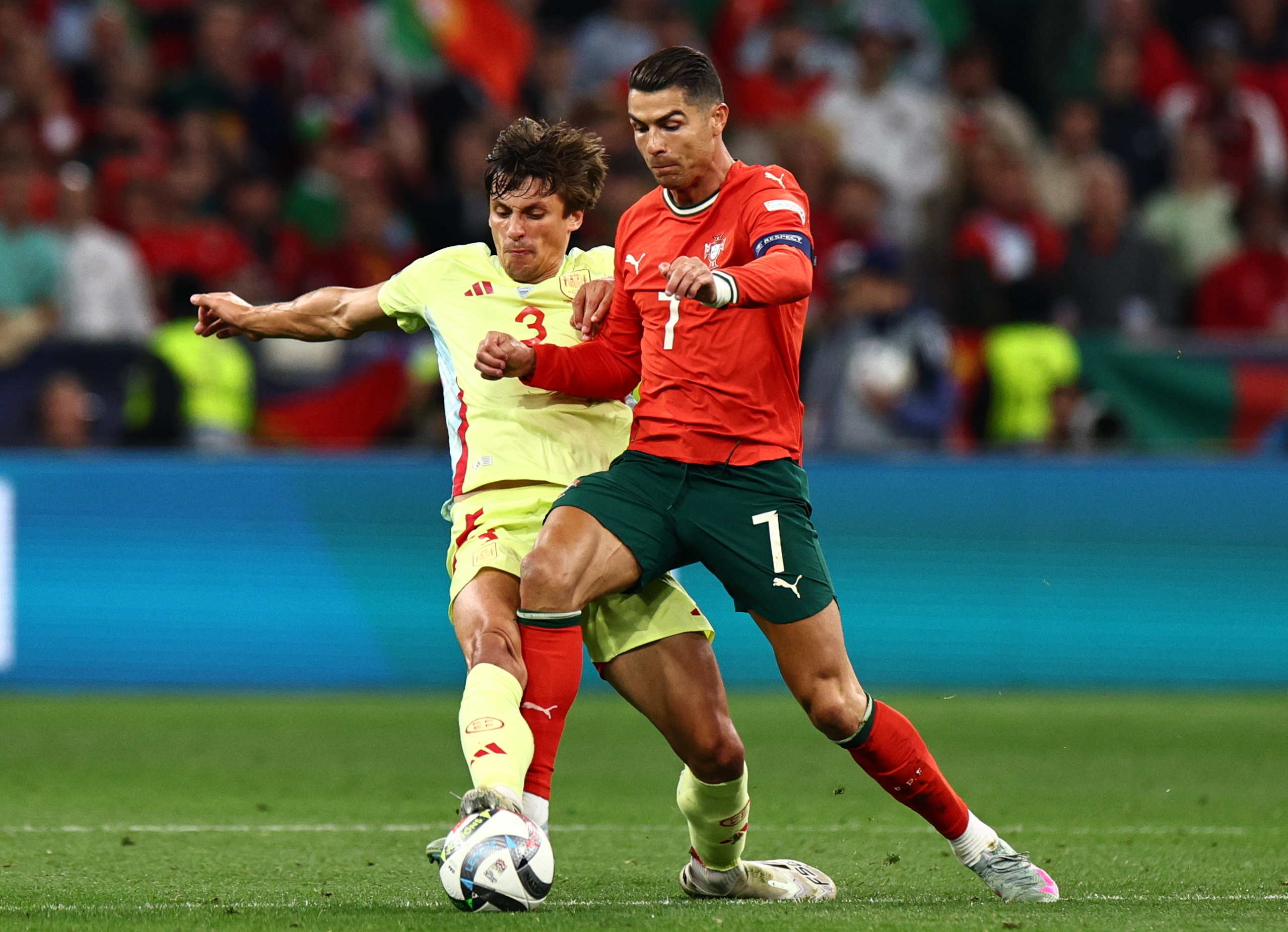 雷速直播-荷兰挑战葡萄牙，谁能笑到最后-第1张图片-雷速官网