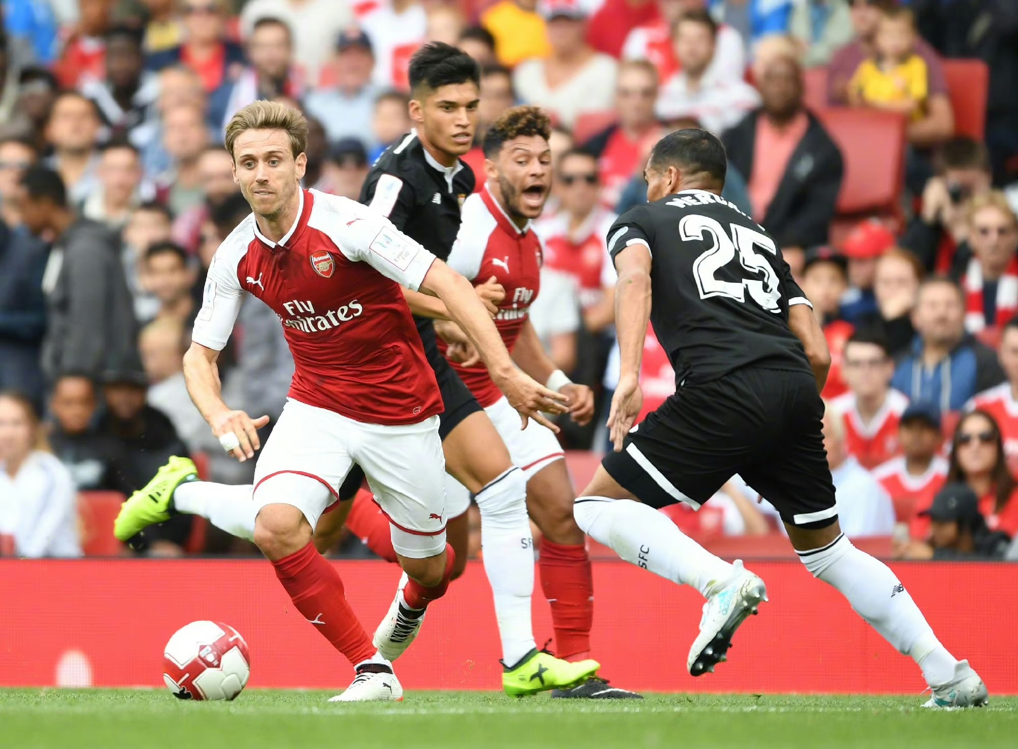 雷速官网-阿联酋球队在国际赛事中取得突破性胜利-第2张图片-雷速官网