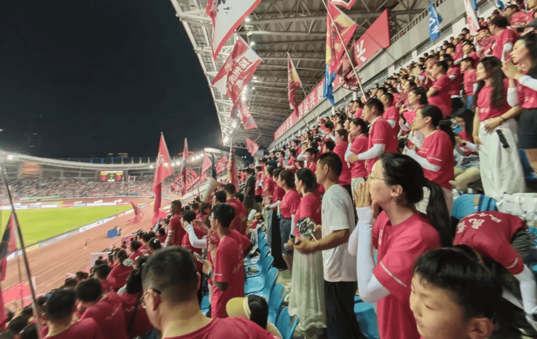 雷速官网-精彩的比赛细节令人难忘,球员们全力以赴拼搏-第1张图片-雷速官网 雷速官网-精彩的比赛细节令人难忘,球员们全力以赴拼搏-第1张图片-雷速官网