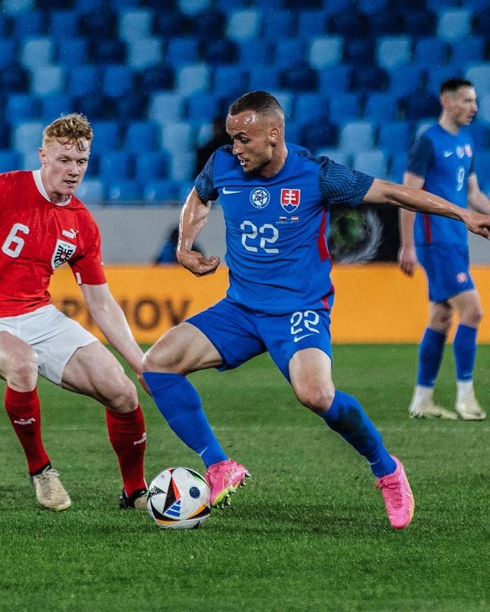 雷速-欧洲足坛焦点之战重燃战火，两队实力均备受瞩目-第2张图片-雷速官网