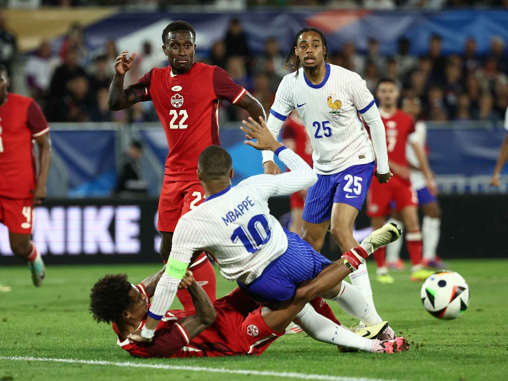 雷速官网-斯洛伐克对垒威尔士，决心取得胜利-第1张图片-雷速官网