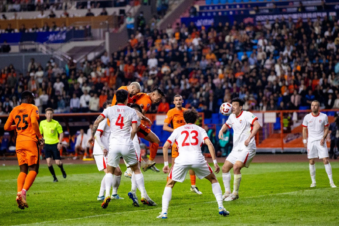 雷速官网-国内足球联赛轮番上演-第2张图片-雷速官网