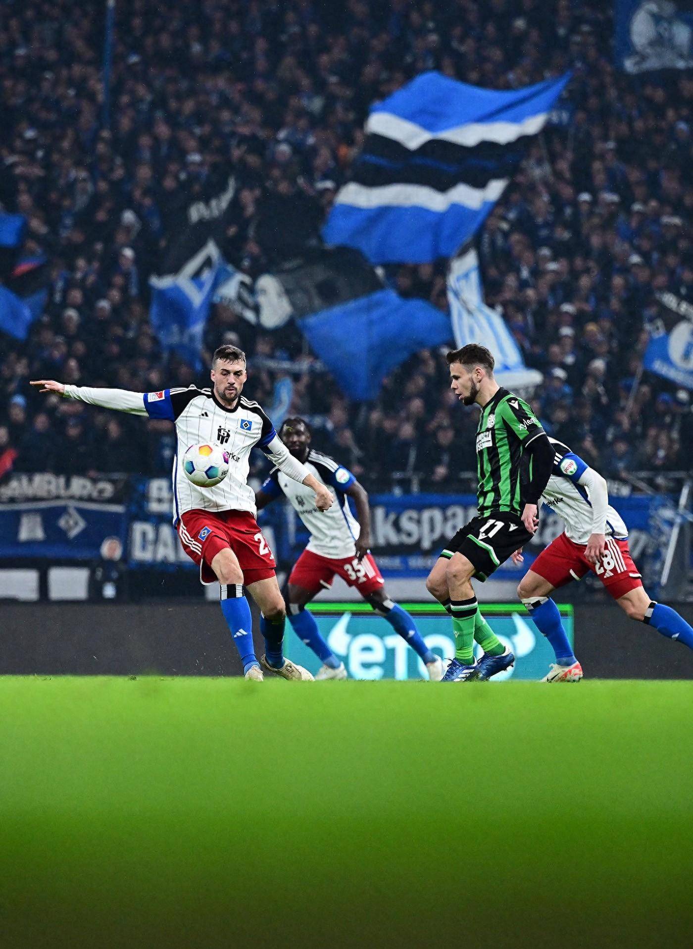 雷速直播-汉诺威96主场艰难获胜,重返保级赛马-第1张图片-雷速官网 雷速直播-汉诺威96主场艰难获胜,重返保级赛马-第1张图片-雷速官网