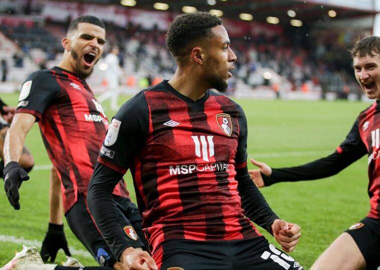 雷速-斯旺西客场逼平博恩茅斯，继续努力保级英超席位-第1张图片-雷速官网