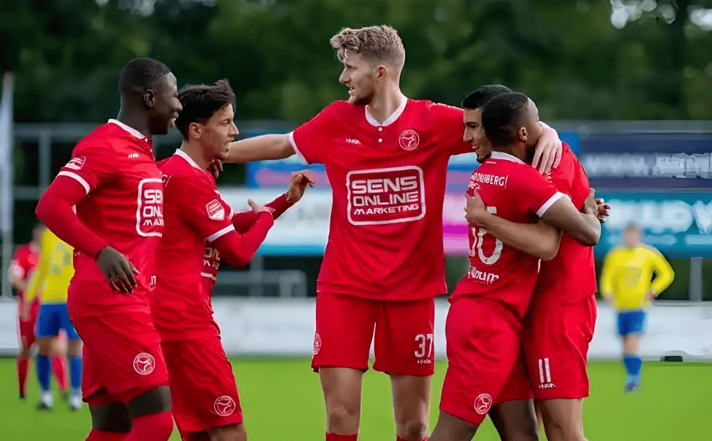 雷速官网下载-乌迪内斯战术变阵，球队表现焕然一新-第1张图片-雷速官网