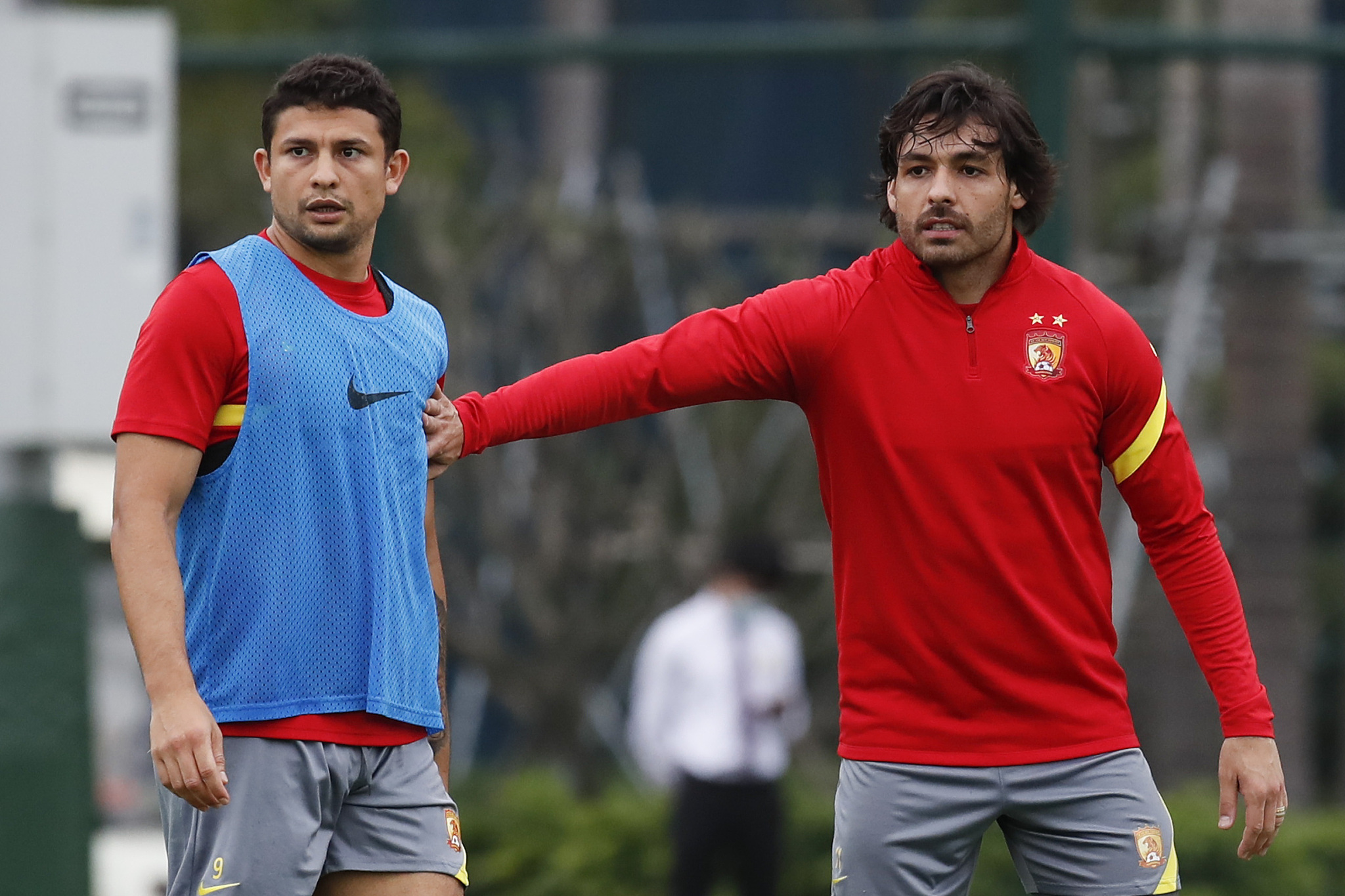 雷速官网-高拉特最终选择留在广州恒大队-第1张图片-雷速官网