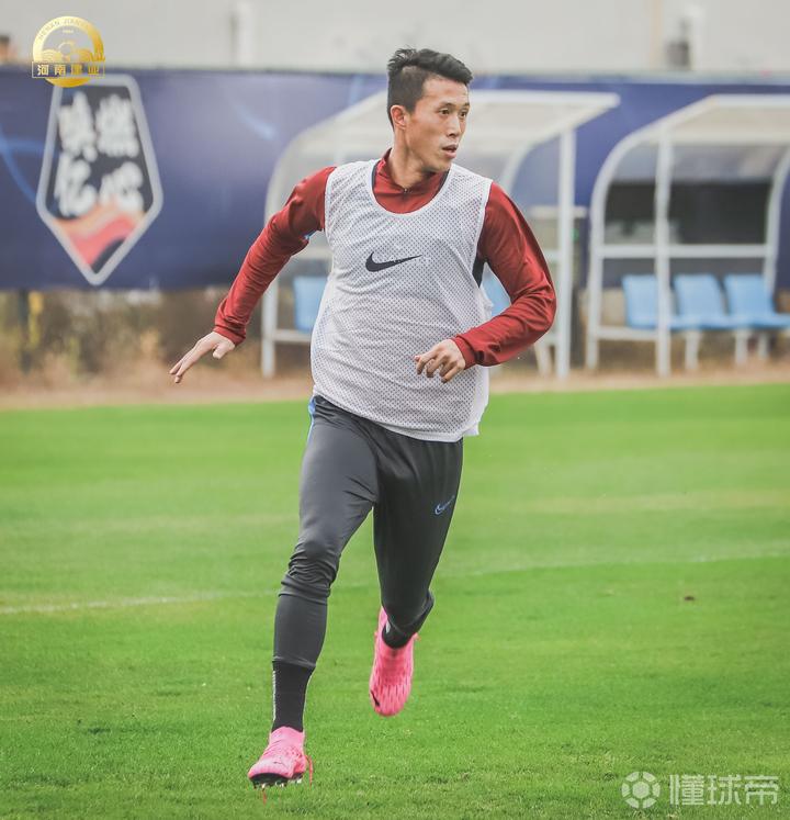 雷速官网下载-全华班出征，河南建业备战充满信心-第1张图片-雷速官网