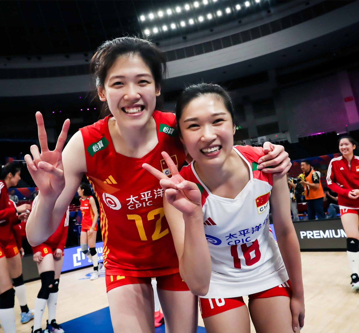 雷速官网-精彩瞬间回放：女队全员发挥出色，豪取比分优势胜利-第1张图片-雷速官网