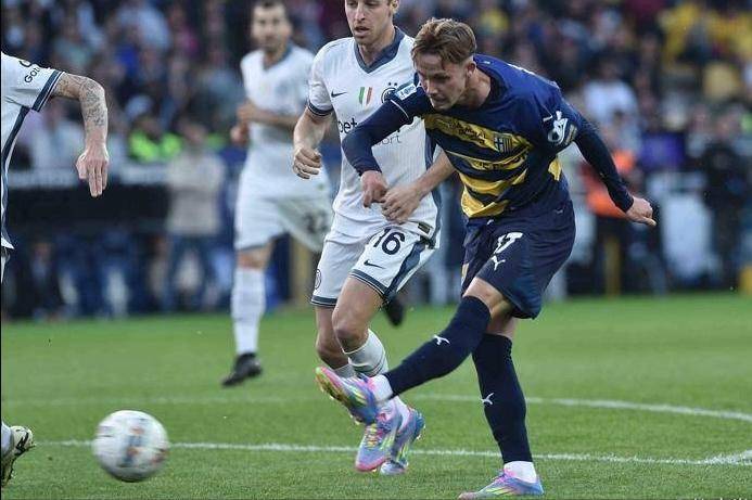 雷速官网-国际米兰客场苦战，险胜尤文图斯-第1张图片-雷速官网