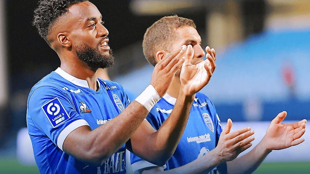 雷速官网-梅斯在主场赢得胜利，让球迷欢欣鼓舞-第1张图片-雷速官网