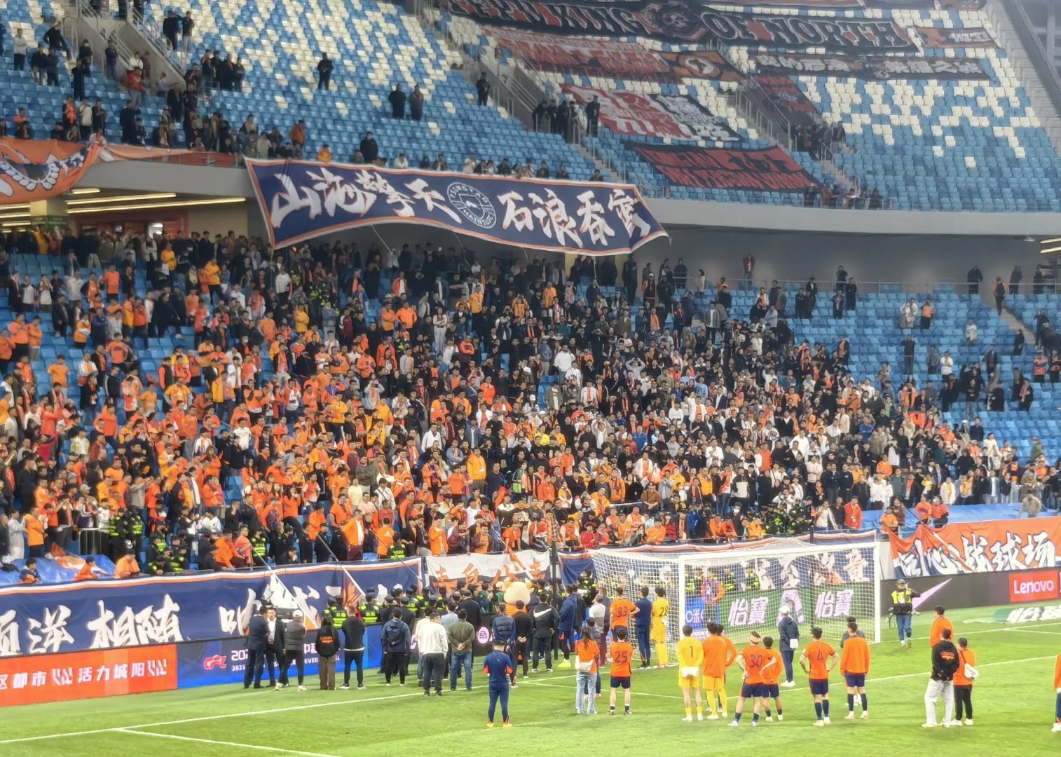 雷速直播-青岛队客场大胜广州，结束两连败-第2张图片-雷速官网