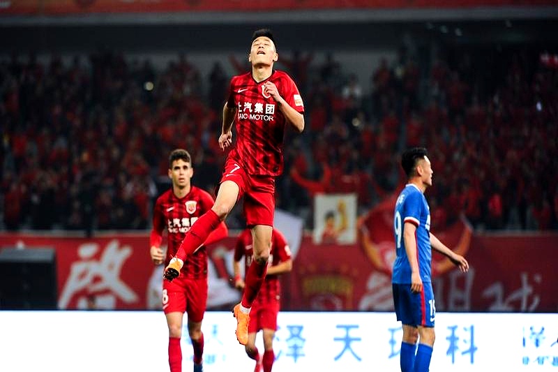 雷速官网下载-老将球员发挥稳定，对球队贡献突出-第2张图片-雷速官网