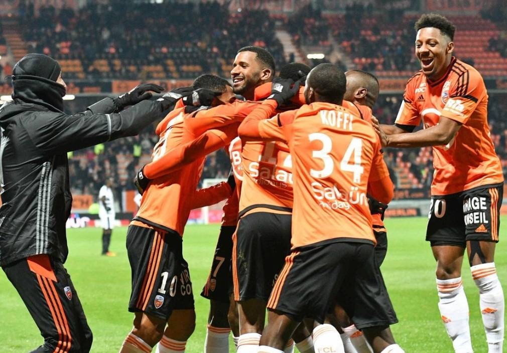 雷速官网下载-里昂预感好战，士气高昂备战下一场比赛-第2张图片-雷速官网