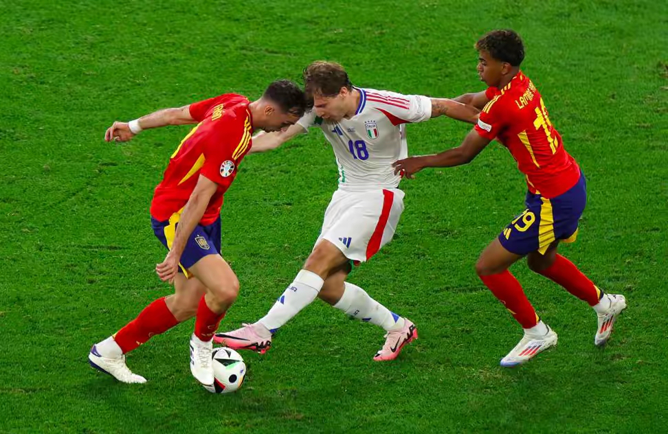 雷速-欧洲杯预选赛战况激烈，球队实力对决秀技-第1张图片-雷速官网