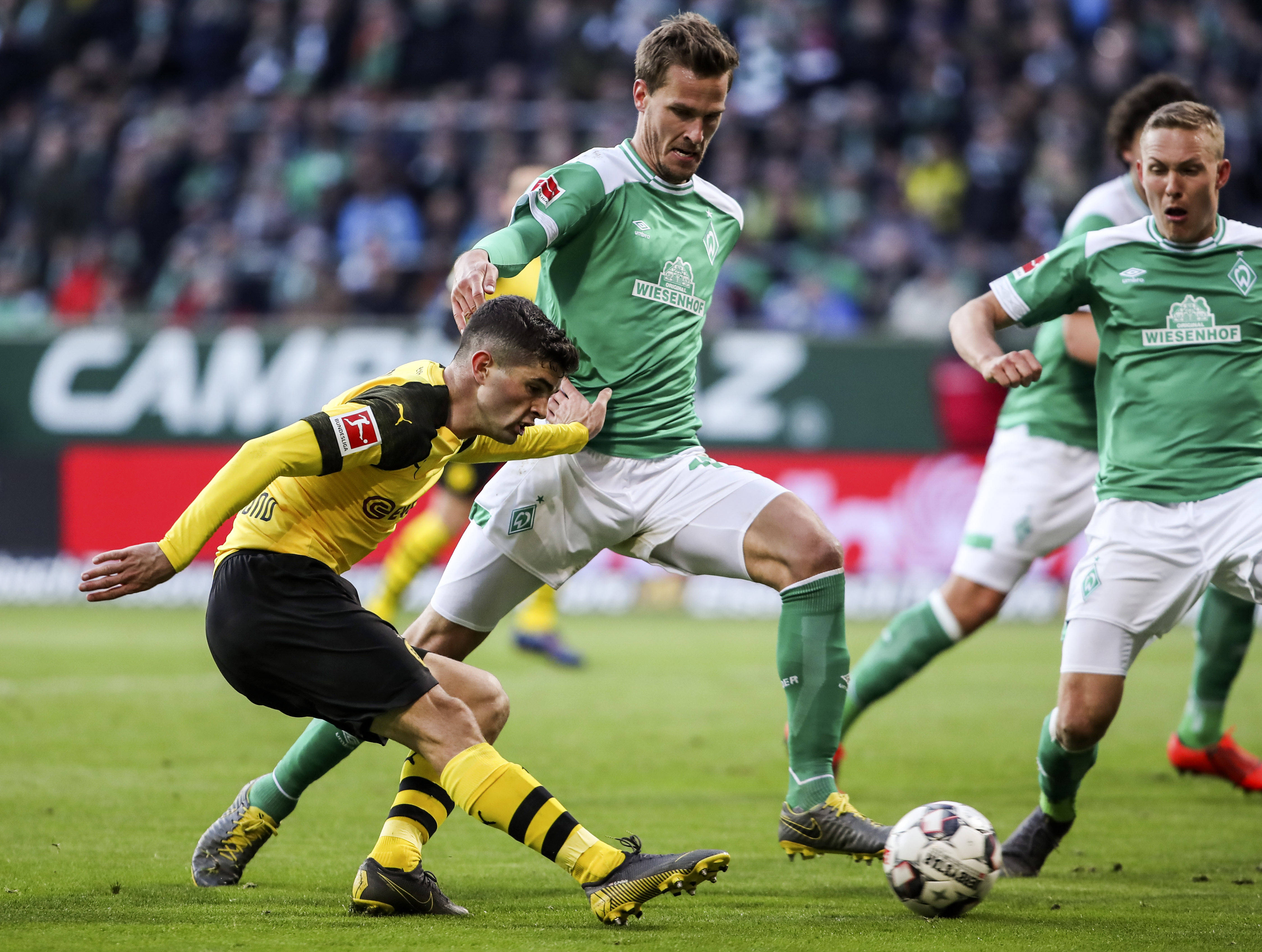 雷速官网-不莱梅主场胜过弗赖堡，取得重要胜利-第1张图片-雷速官网