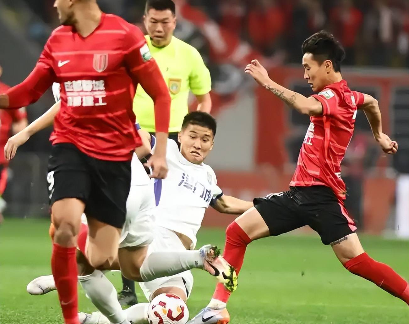 雷速官网-强队对决,中超联赛精彩纷呈-第2张图片-雷速官网 雷速官网-强队对决,中超联赛精彩纷呈-第2张图片-雷速官网