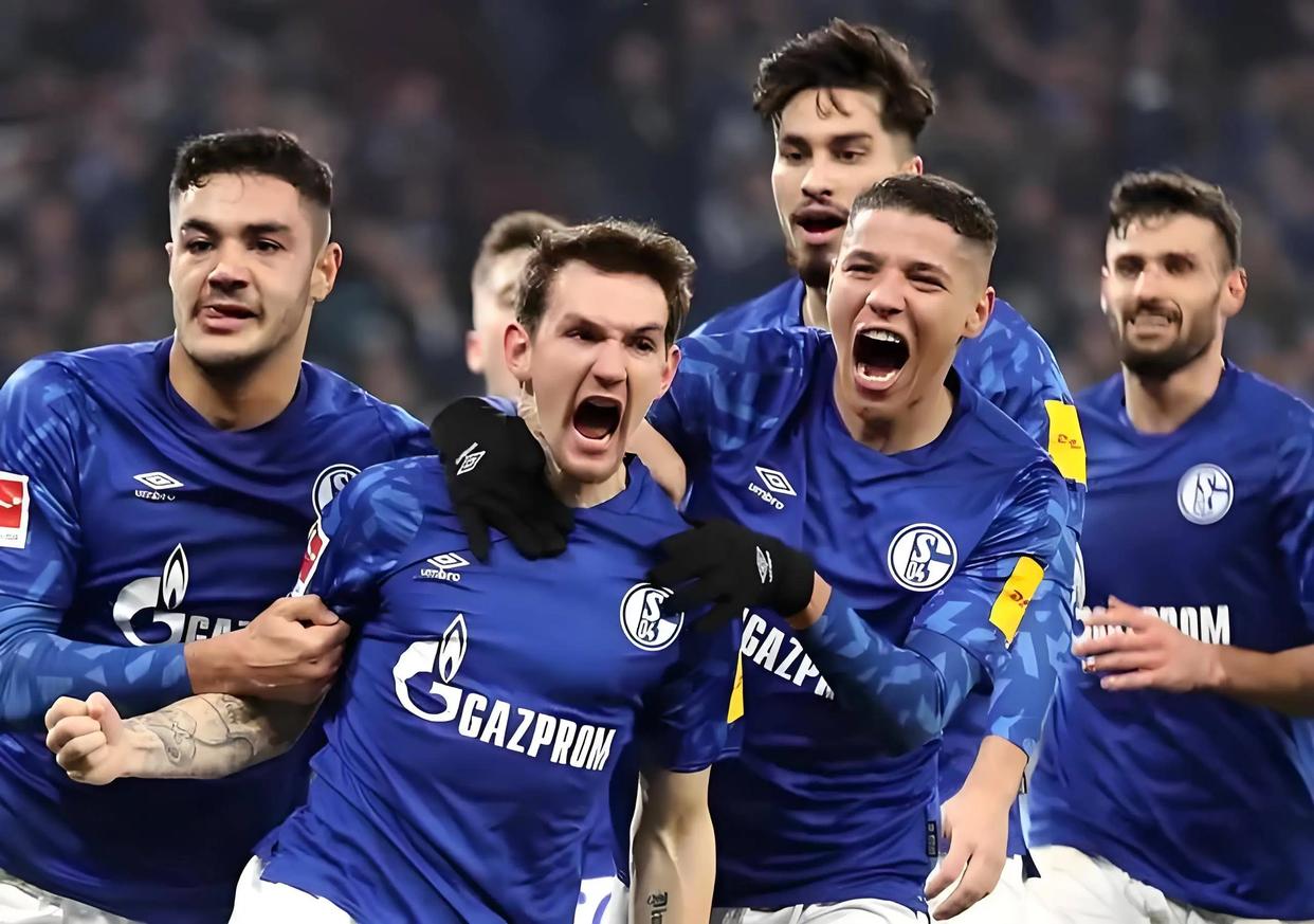 雷速-曼城连胜八场,实力碾压对手,赢得胜利-第2张图片-雷速官网 雷速-曼城连胜八场,实力碾压对手,赢得胜利-第2张图片-雷速官网