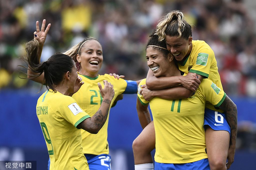 雷速直播-苏格兰3-1力克牙买加，成功杀入欧洲杯16强-第2张图片-雷速官网