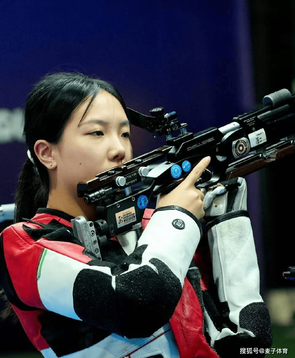 雷速官网-射击冠军完美发挥，稳坐第一-第1张图片-雷速官网