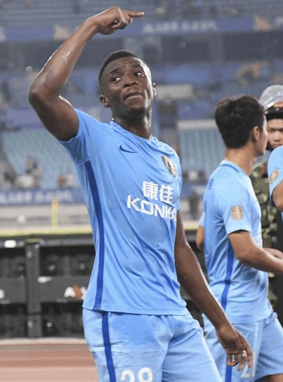 雷速官网-苏宁后卫连封五场，守住球门不失-第1张图片-雷速官网